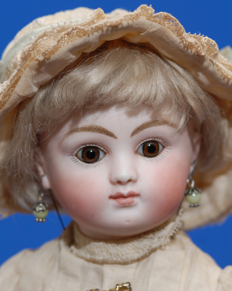 antique dolls with moving eyes