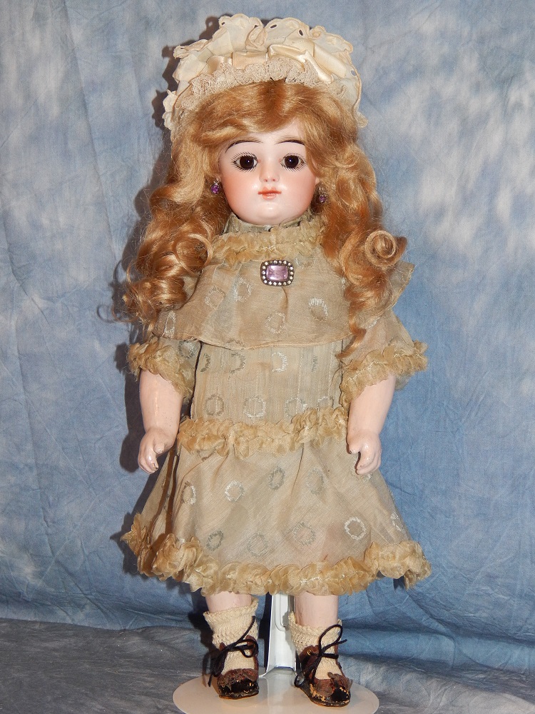 Grandmas Attic Dolls - Page 6