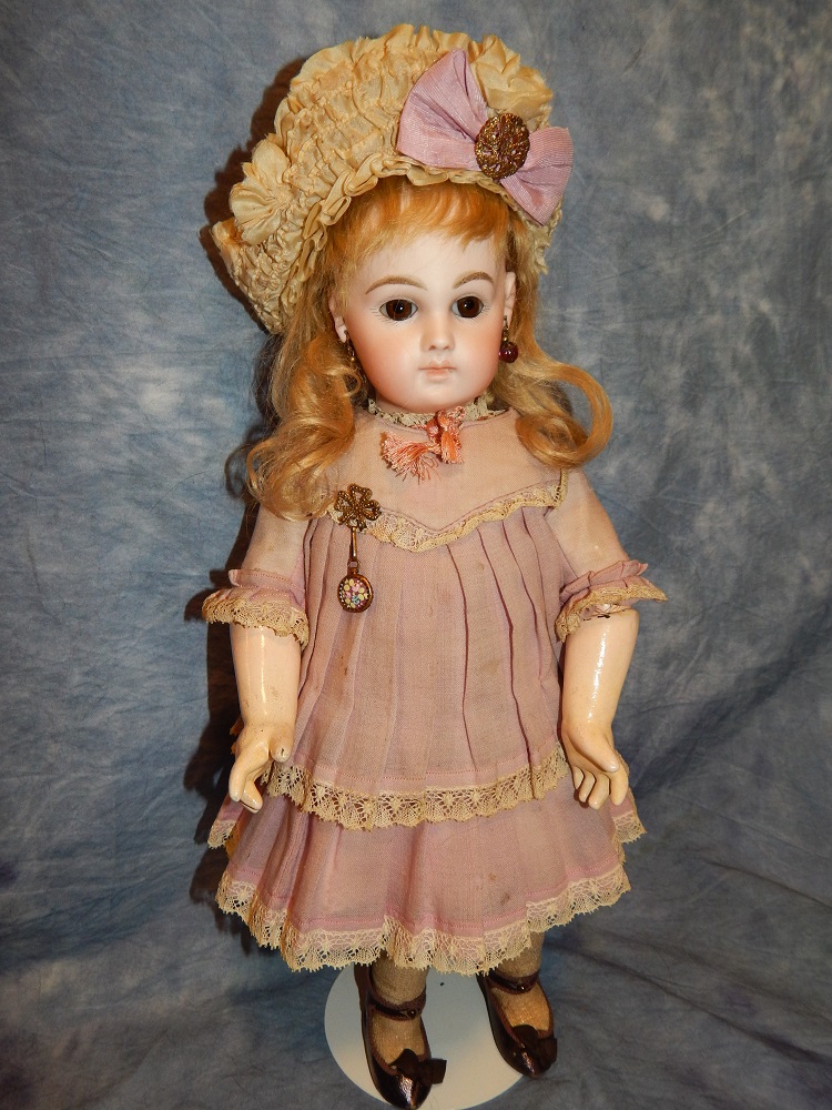 Grandmas Attic Dolls - Page 7