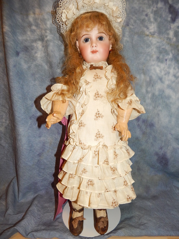 Grandmas Attic Dolls - Page 1